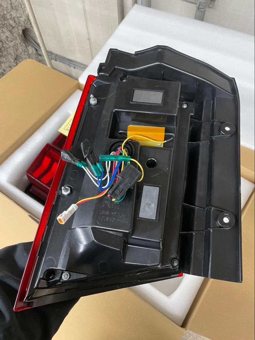 bryov☺︎ Valenti ULTRA テールランプ レッド