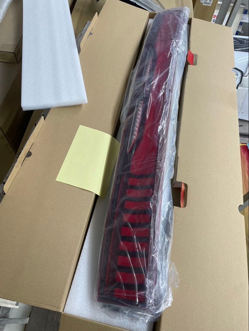 bryov☺︎ Valenti ULTRA テールランプ レッド