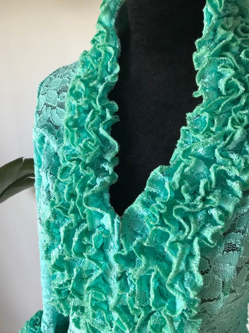フラメンコ 総レース ブラウス エメラルドグリーン Mサイズ フリル付き