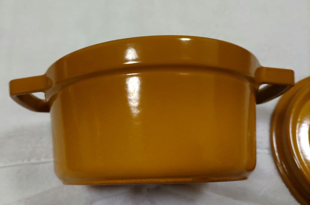 STAUB 20cm ココットラウンドマスタード