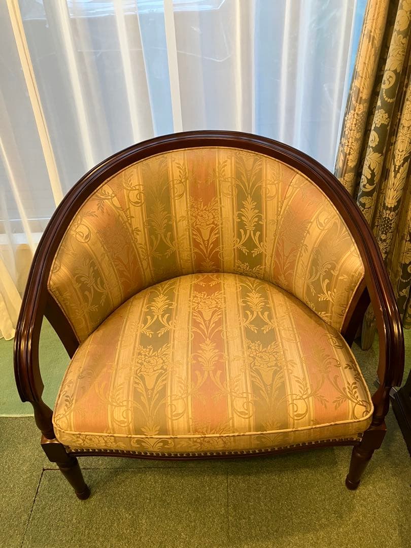 アンティーク　肘掛け　椅子1人掛け　英国風　家具の老舗マルニ　木工製