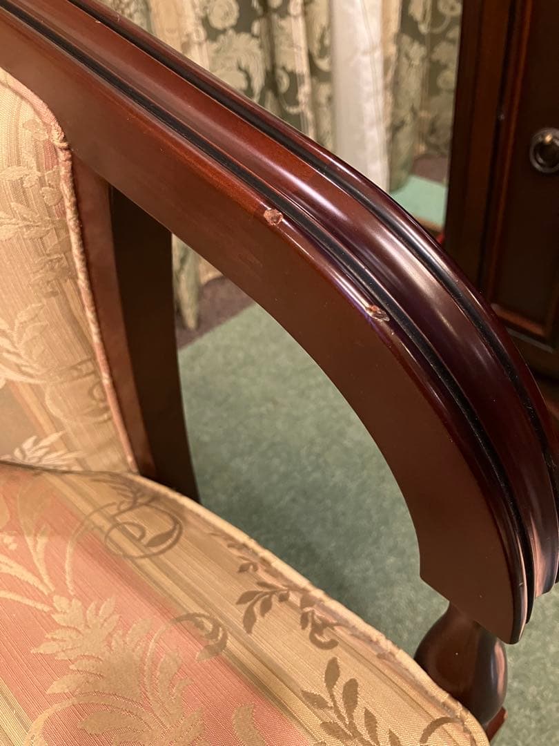 アンティーク　肘掛け　椅子1人掛け　英国風　家具の老舗マルニ　木工製