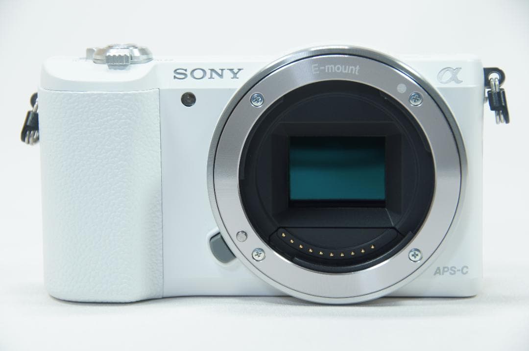 【美品】 SONY α5100 ホワイト シャッター数248回 【返品保証】