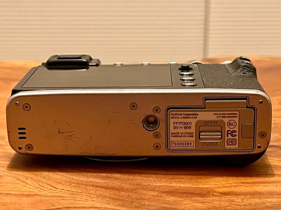 u*1様 【FUJIFILM】 X-E3 シルバー/ブラック