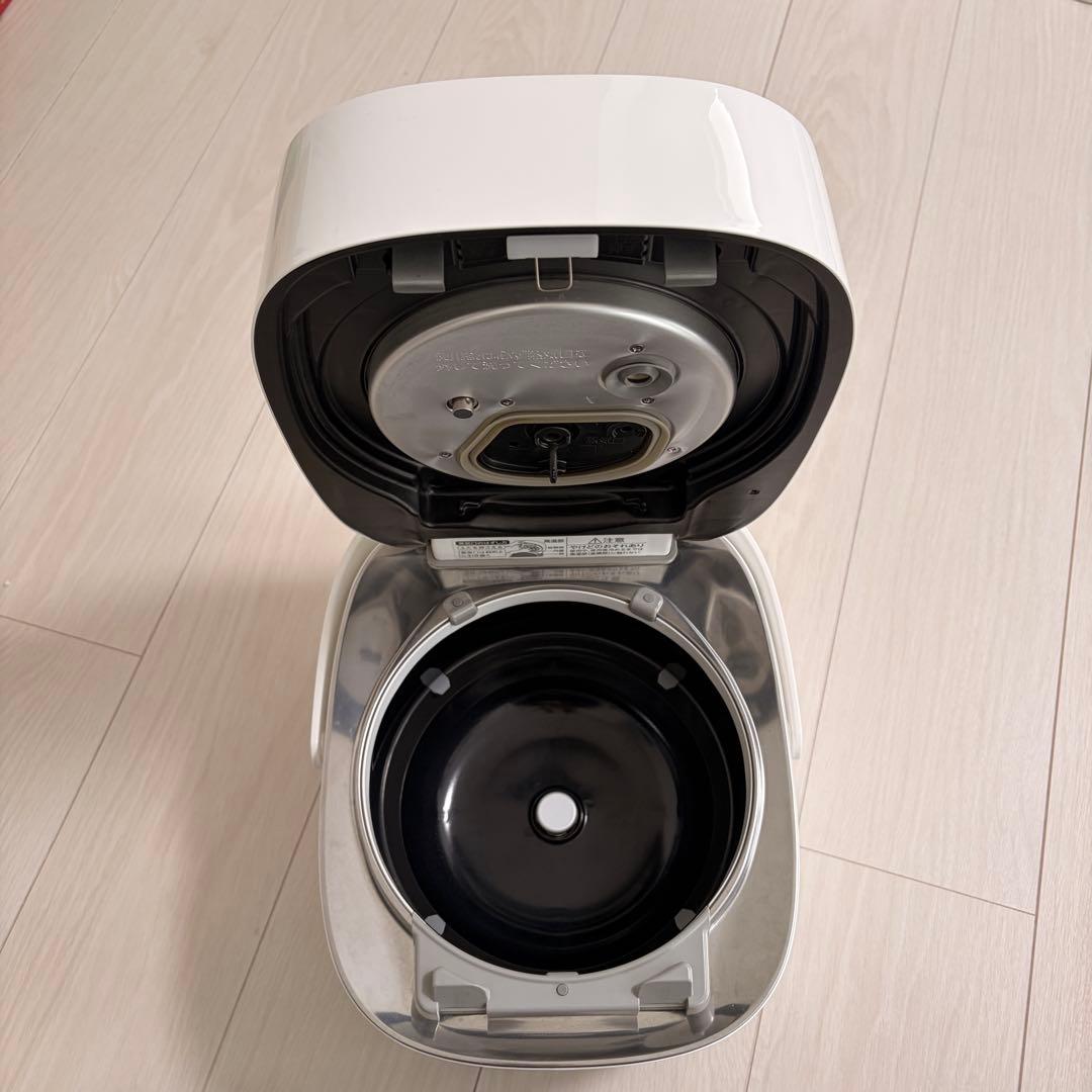 東芝 真空圧力IH炊飯器 炎匠炊き RC-10VSR 5.5合 40時間保温