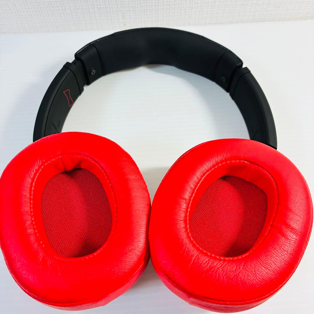 Skullcandy × Budweiser コラボヘッドホン