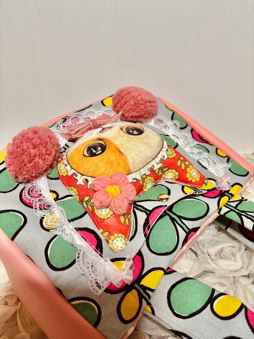 専用ページ❤️コヤンイサムチョン　薔薇柄のピンクフェイクレザーのころりんバッグ