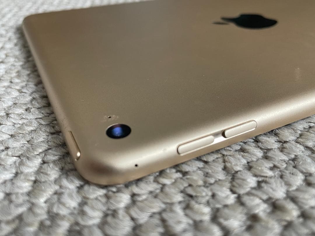 APPLE iPad mini4 wifiモデル 16GB GOLD