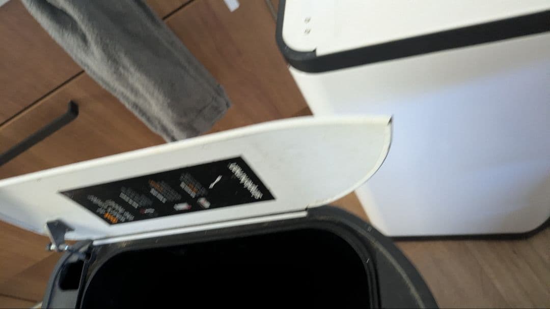 シンプルヒューマン ペダル式ごみ箱 ホワイト 30Ｌ　　2個セット