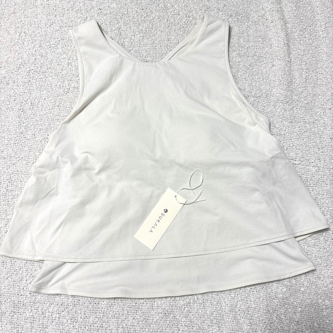 SUKALA カップ付きフレアタンクトップ　Mサイズ