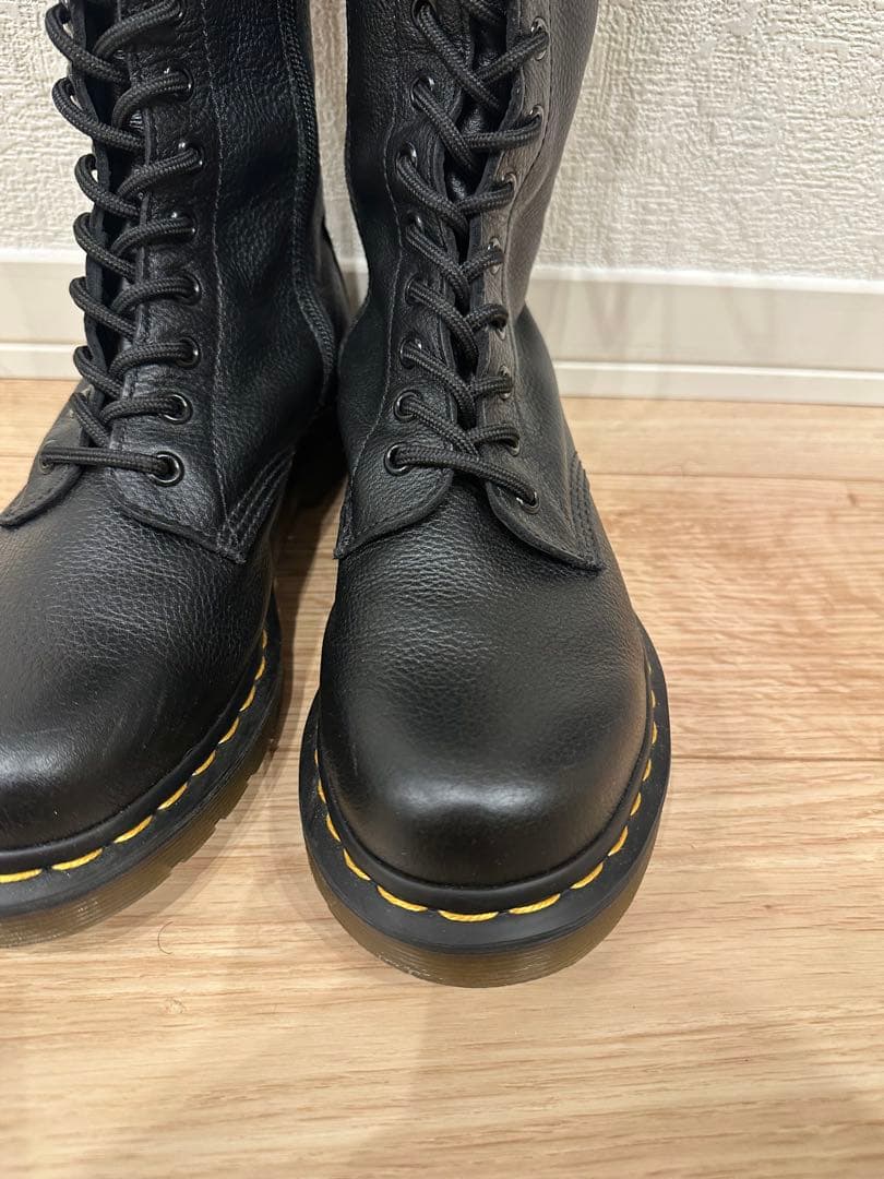 Dr.Martens ドクターマーチン ロングブーツ 1B60 20ホール