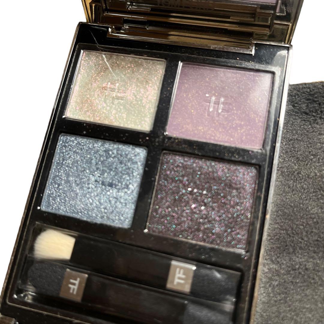 レア　トムフォード　アイカラークォード　フロストファイア　TOMFORD