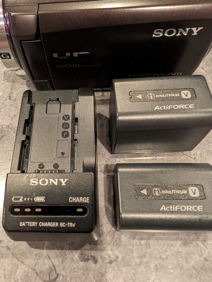 Sony ビデオカメラ HDR-CX430 バッテリー2個 NP-FV70、50