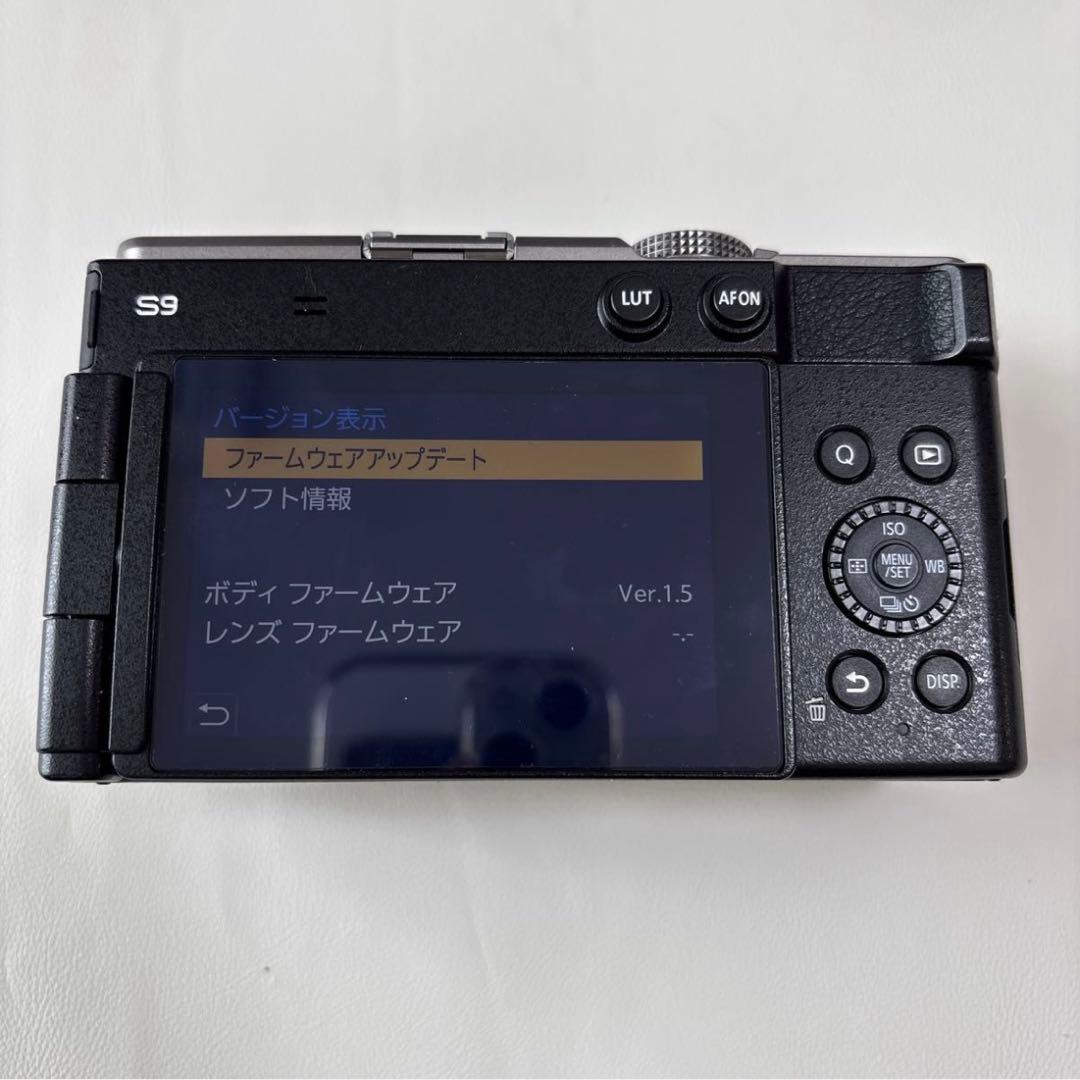 ★極上品★LUMIX S9 ボディ DC-S9-S ダークシルバー