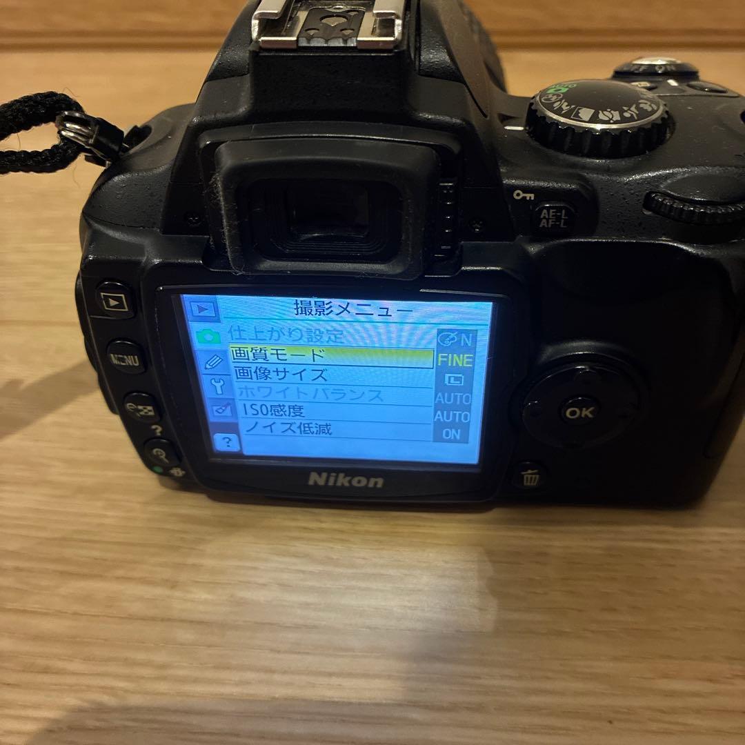 Nikon D40 デジタル一眼 AF-S18-55mm VR