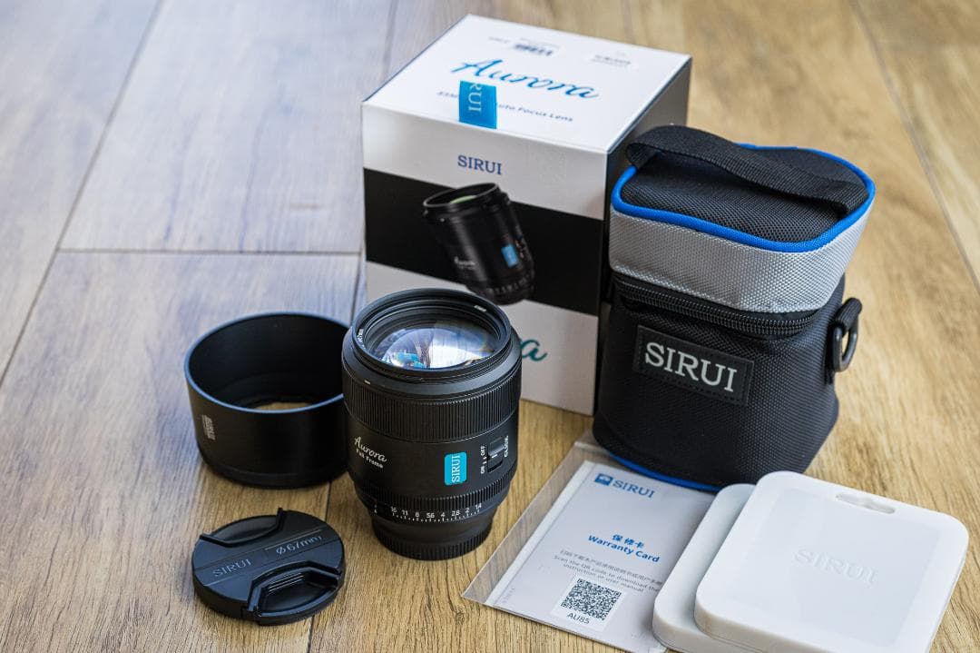 SIRUI Aurora 85mm F1.4 sonyE 純正フィルター2種付