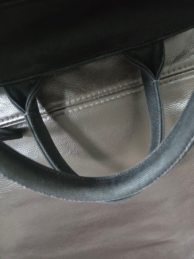 プラダ　カゴバック