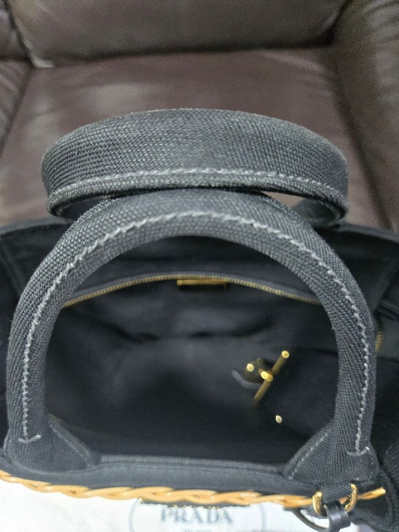 プラダ　カゴバック