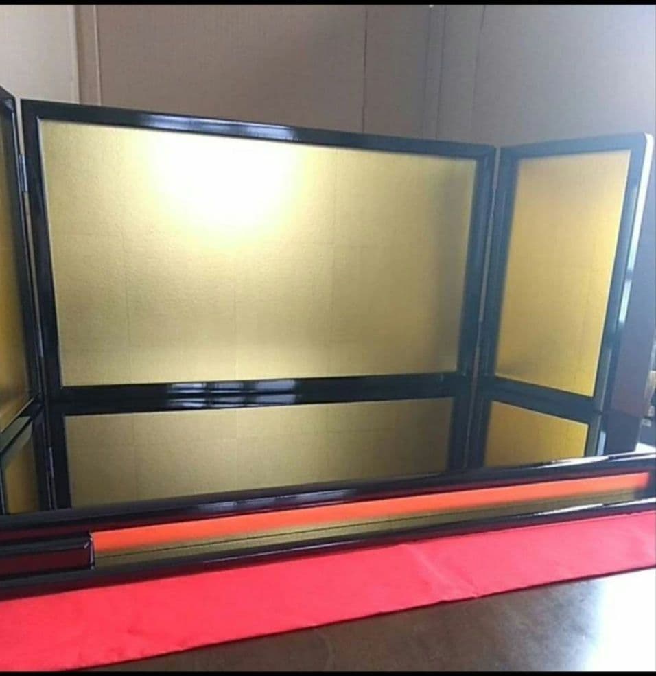 雛人形飾り台　屏風、台座セット　屏風 高さ33cm　台座(横幅全長) 83cm