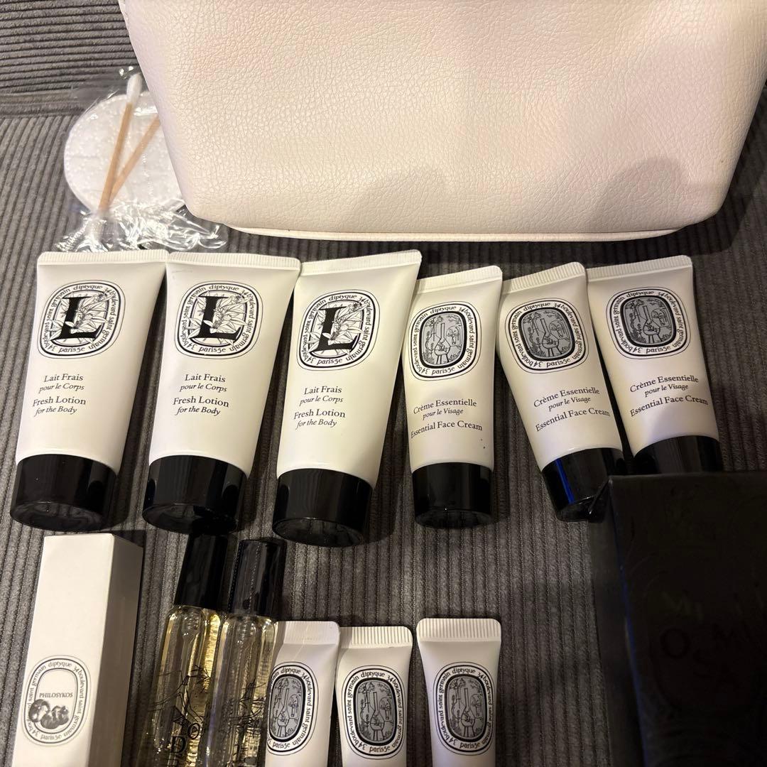 カタール航空 Dyptique トラベルポーチ　オードトワレ等+純正箱セット