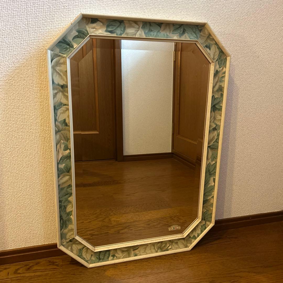 イタリア製壁掛け鏡　アンティークウォールミラー