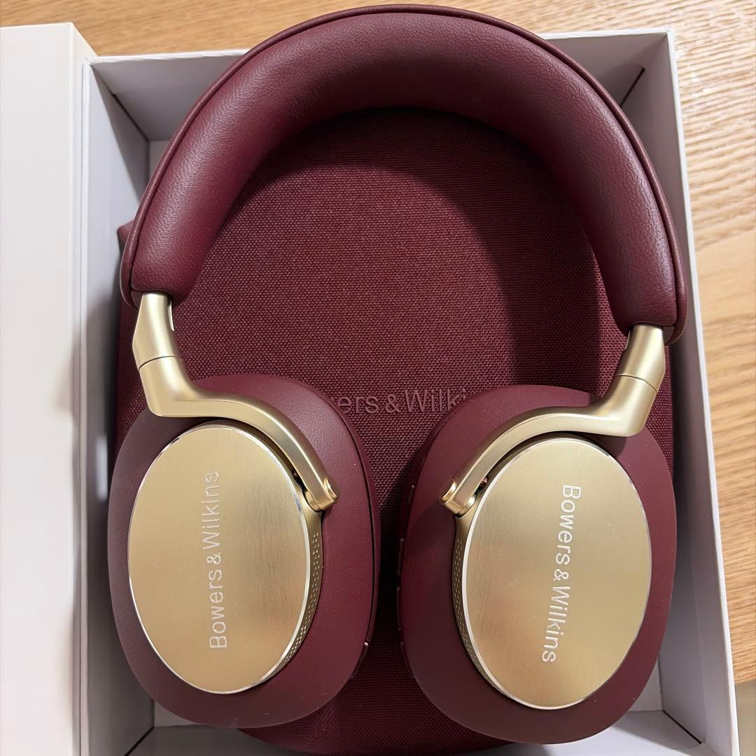 B&W PX8 ロイヤルバーガンディとGoFree2