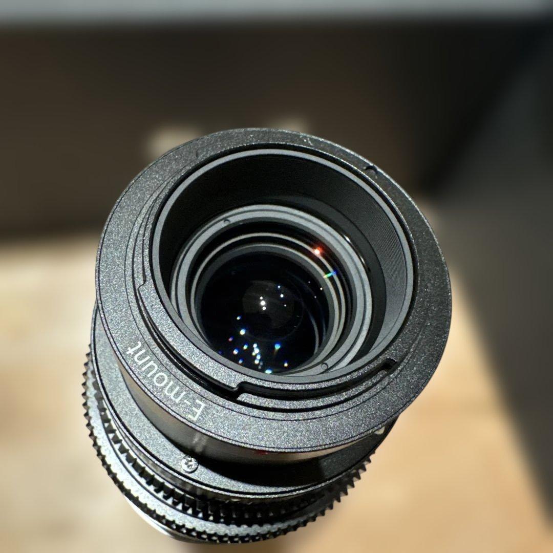 Blazar アナモルフィックレンズ　Remus 33mm T1.8 1.5x