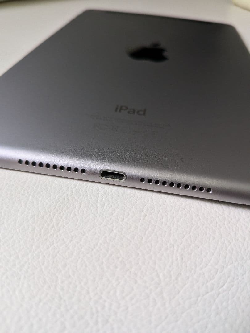 電池最良好 美品 iPad mini4 第4世代 16GB SIMフリー