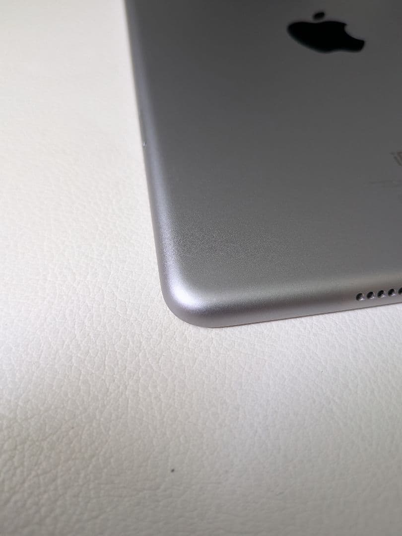 電池最良好 美品 iPad mini4 第4世代 16GB SIMフリー