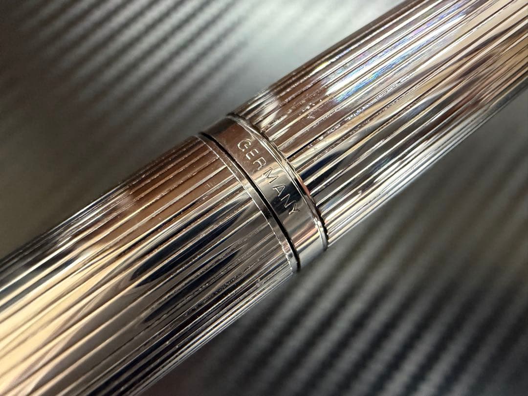 未使用に近い モンブラン EF 極細字 万年筆