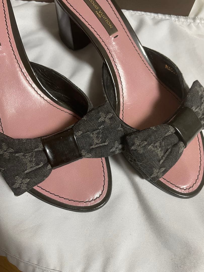 Louis Vuitton リボン付きミュール ダークグレー・ピンク