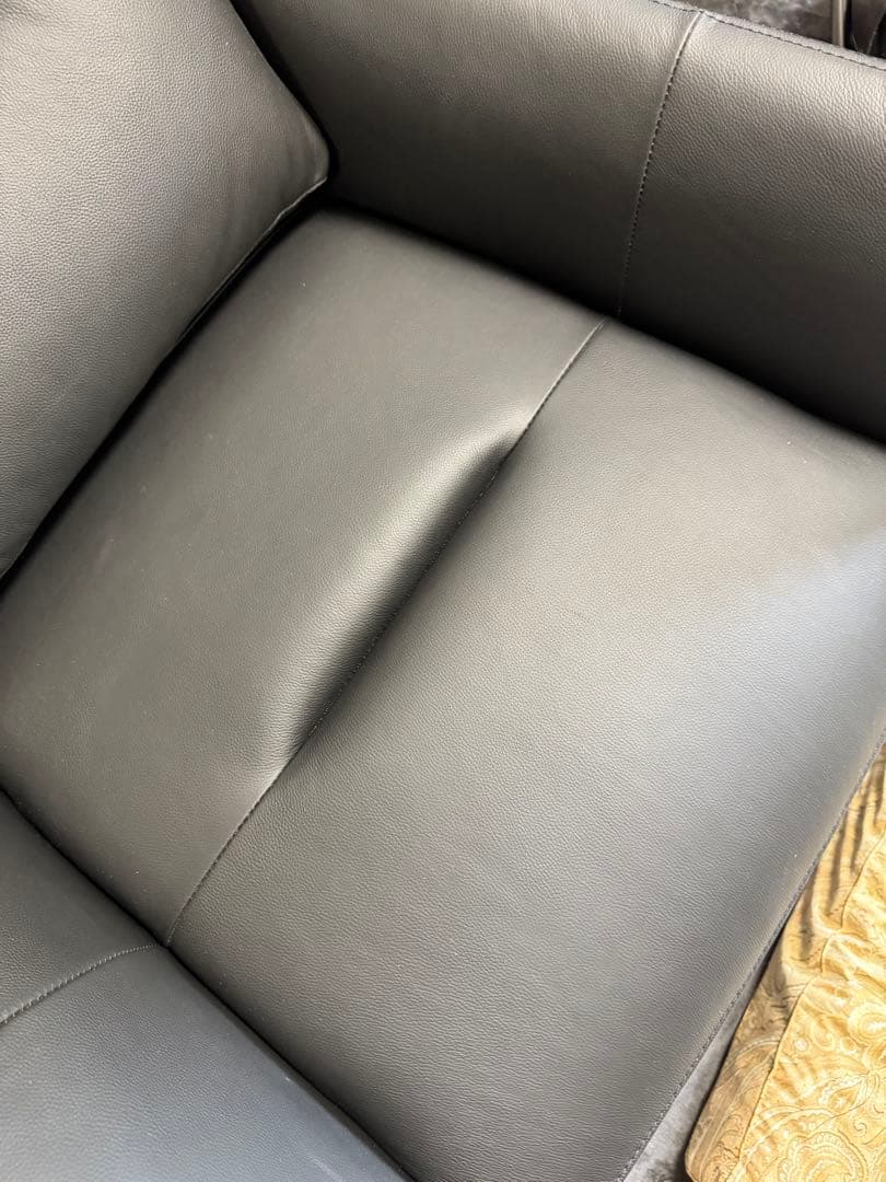 超美品　ニトリ　電動リクライニングパーソナルチェア 2モーター LE01 黒