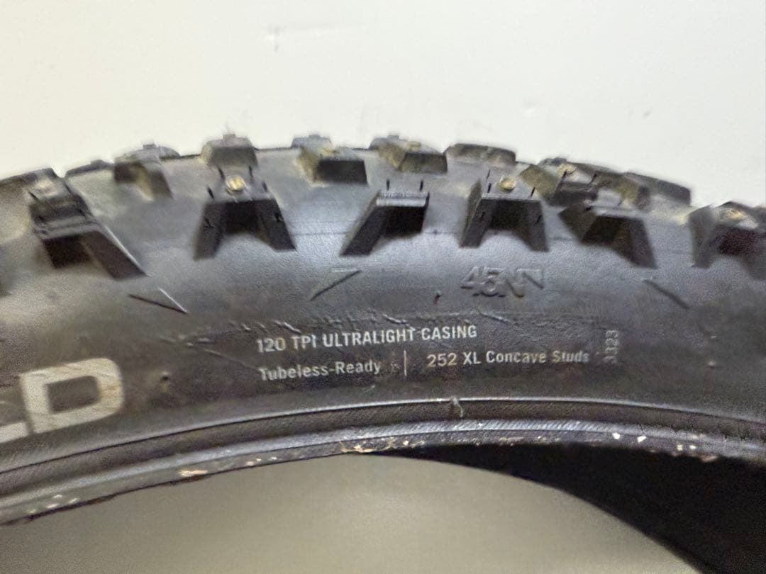 45NRTH WRATHCHILD スパイクタイヤ 27.5×3.0 前後セット