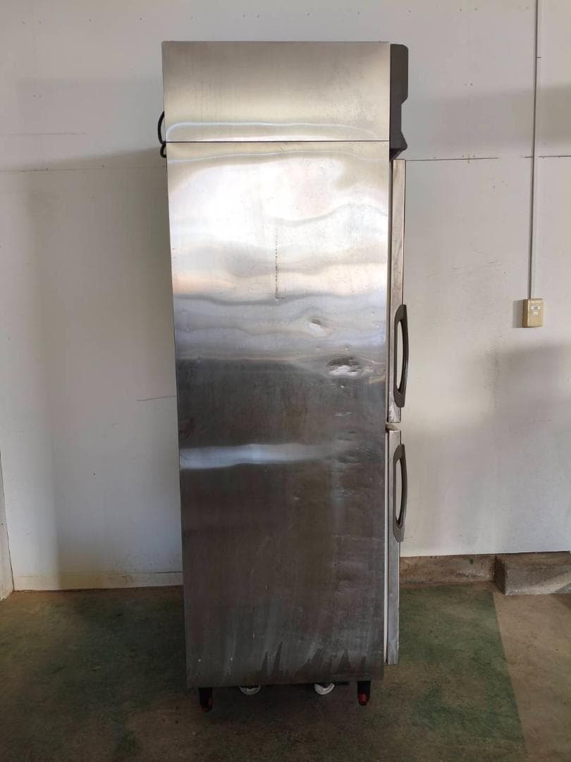 リーチインショーケースURN-094FM3（改）幅900奥行650高さ1970