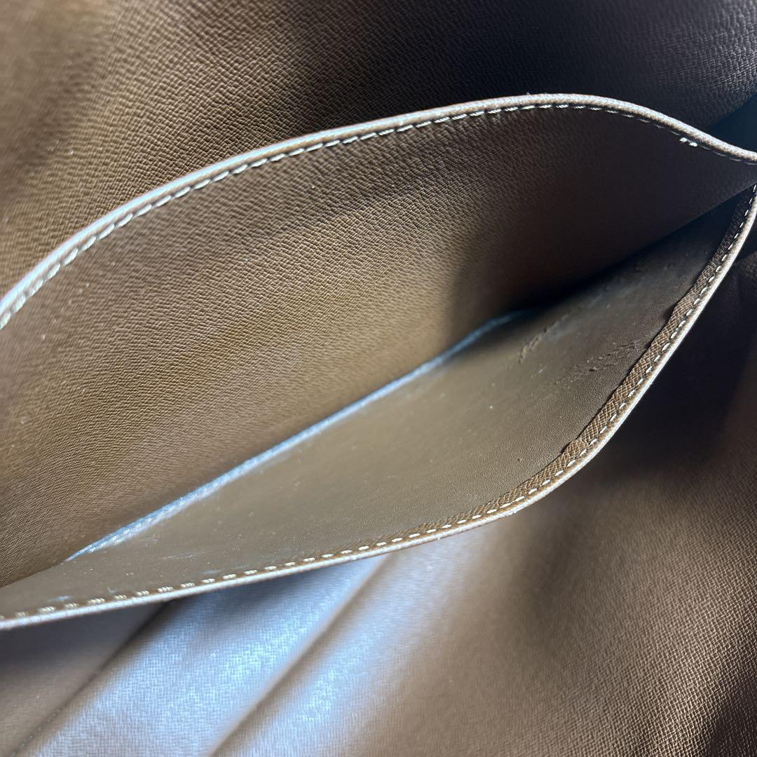 LOUIS VUITTON ポルトドキュマン ヴォワヤージュ モノグラム