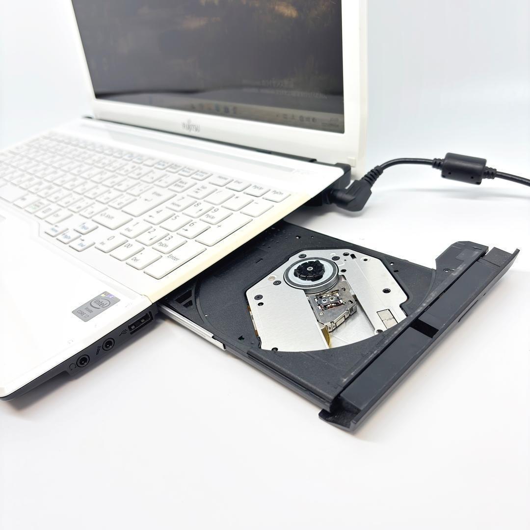 富士通 ノートパソコン Corei7 SSD オフィス付き Win11 A34