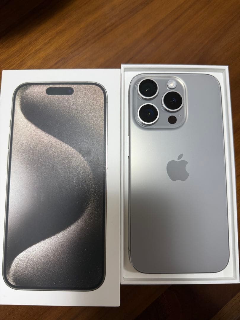iPhone15 pro 512GB ナチュラルチタニウム