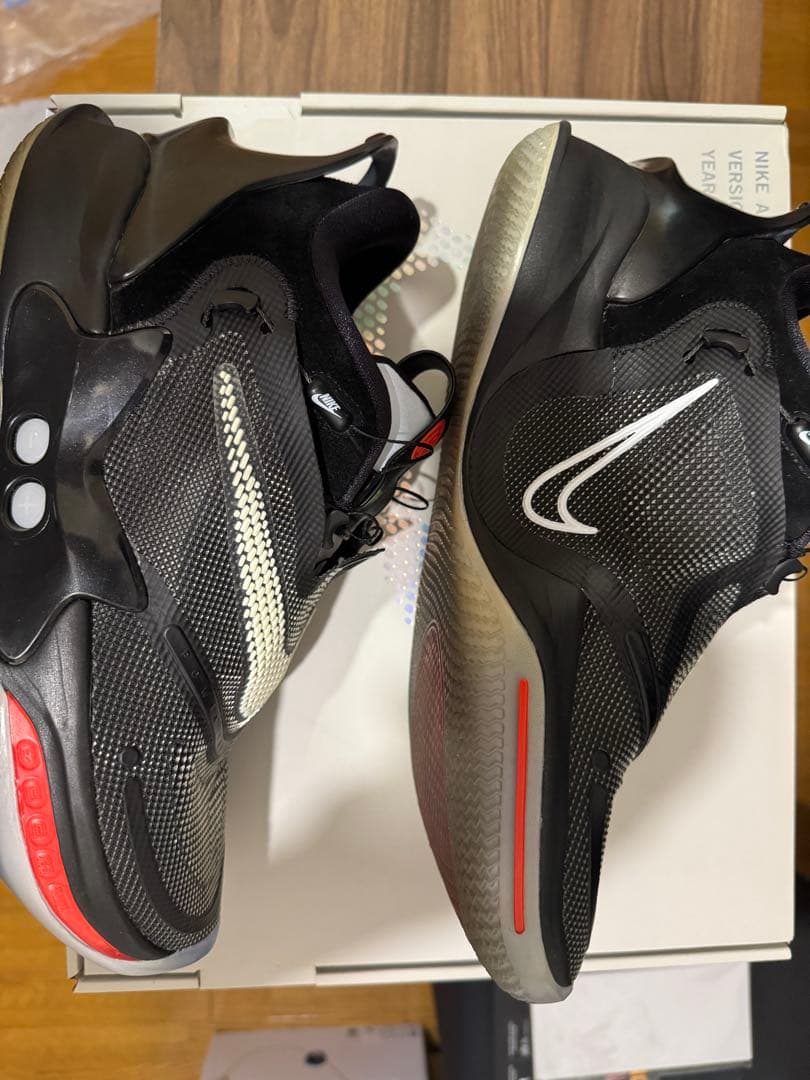 シューズ(男性用) NIKE ADAPT BB 2.0