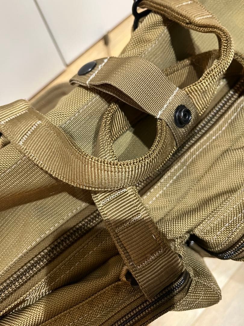 BRIEFING × BEAMS PLUS 別注 3WAY BAG コヨーテ