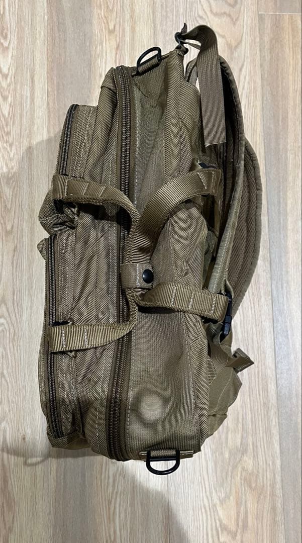 BRIEFING × BEAMS PLUS 別注 3WAY BAG コヨーテ