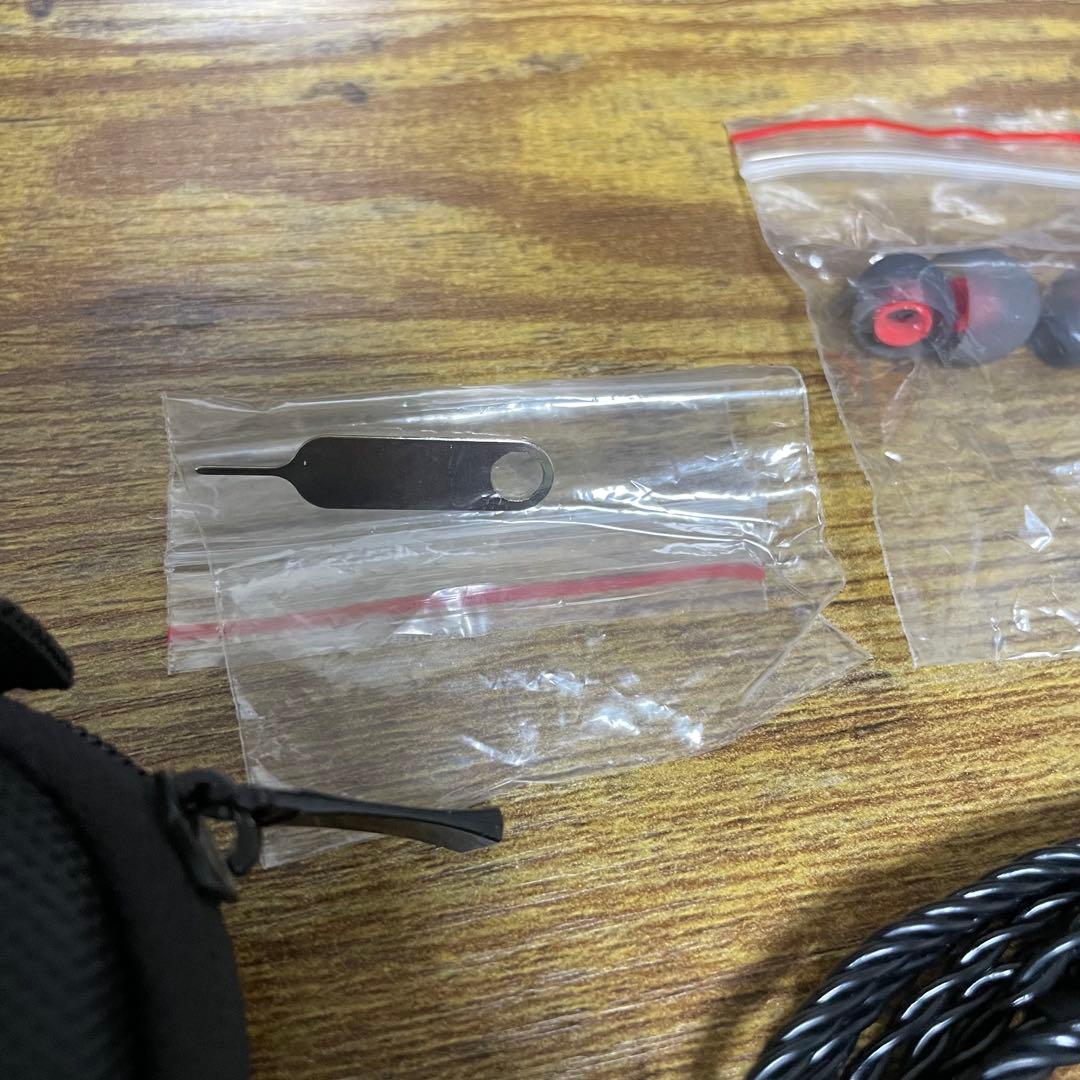 Kiwi ears quartet リケーブル可能イヤホン