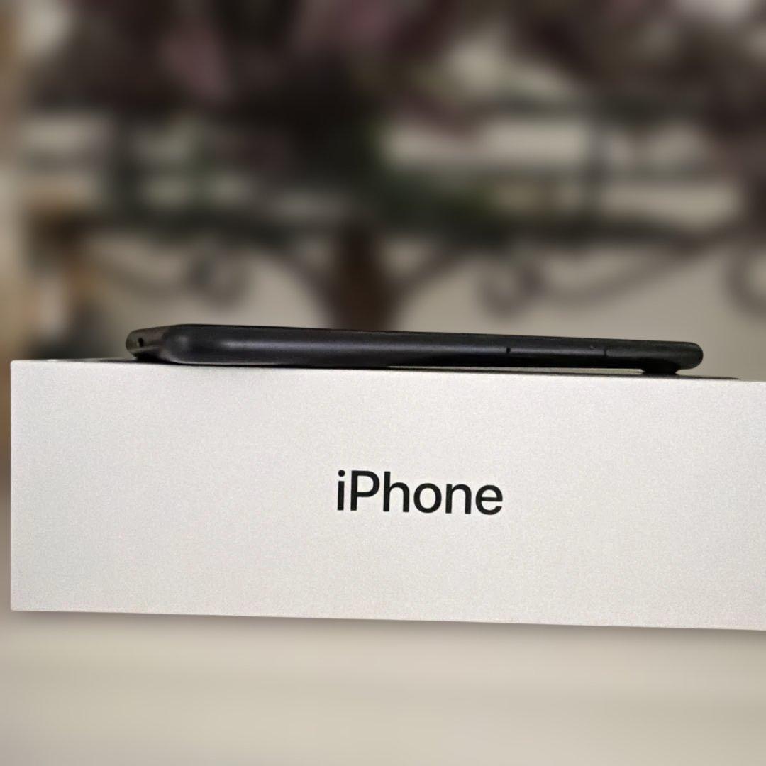iPhoneSE 第2世代　 ブラック　BLACK 64GB SIMフリー