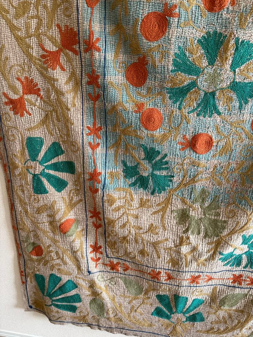 「美品」スザニ刺繍カンタキルト　スザニ刺繍 インド　手仕事　一点もの