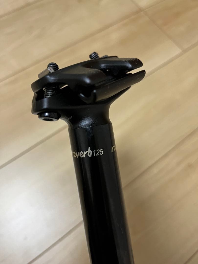 RockShox Reverb ドロッパーシートポスト30.9mm 125mm