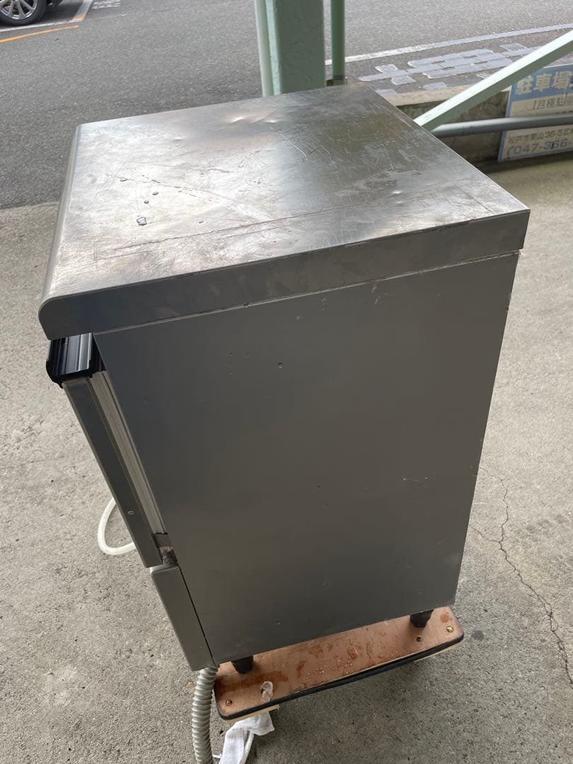 ホシザキ製氷機2022年製　アンダーカウンター　チップアイスメーカーCM-60A