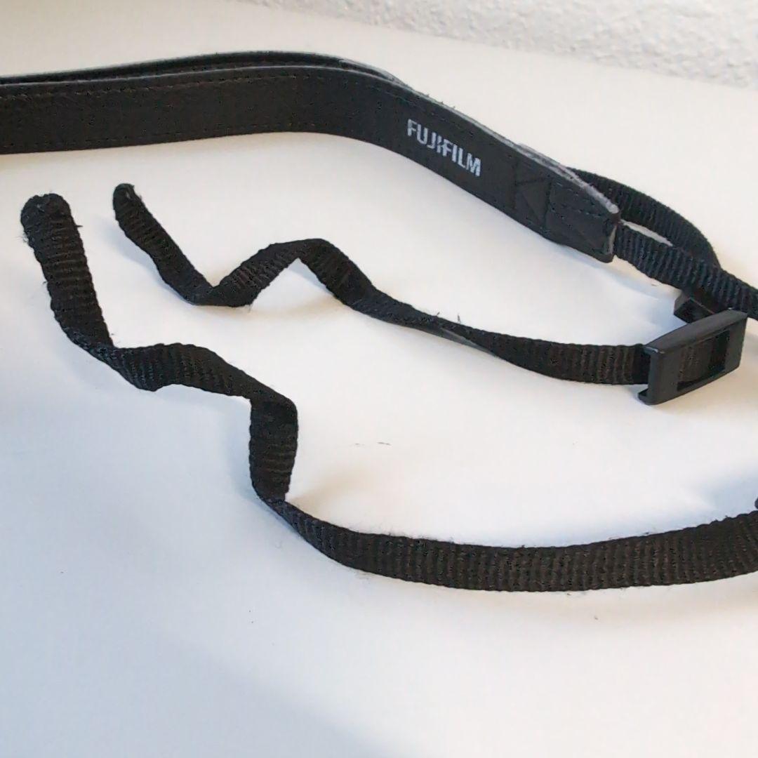 Fujifilm X-S10 ミラーレス一眼カメラ 本体と付属品