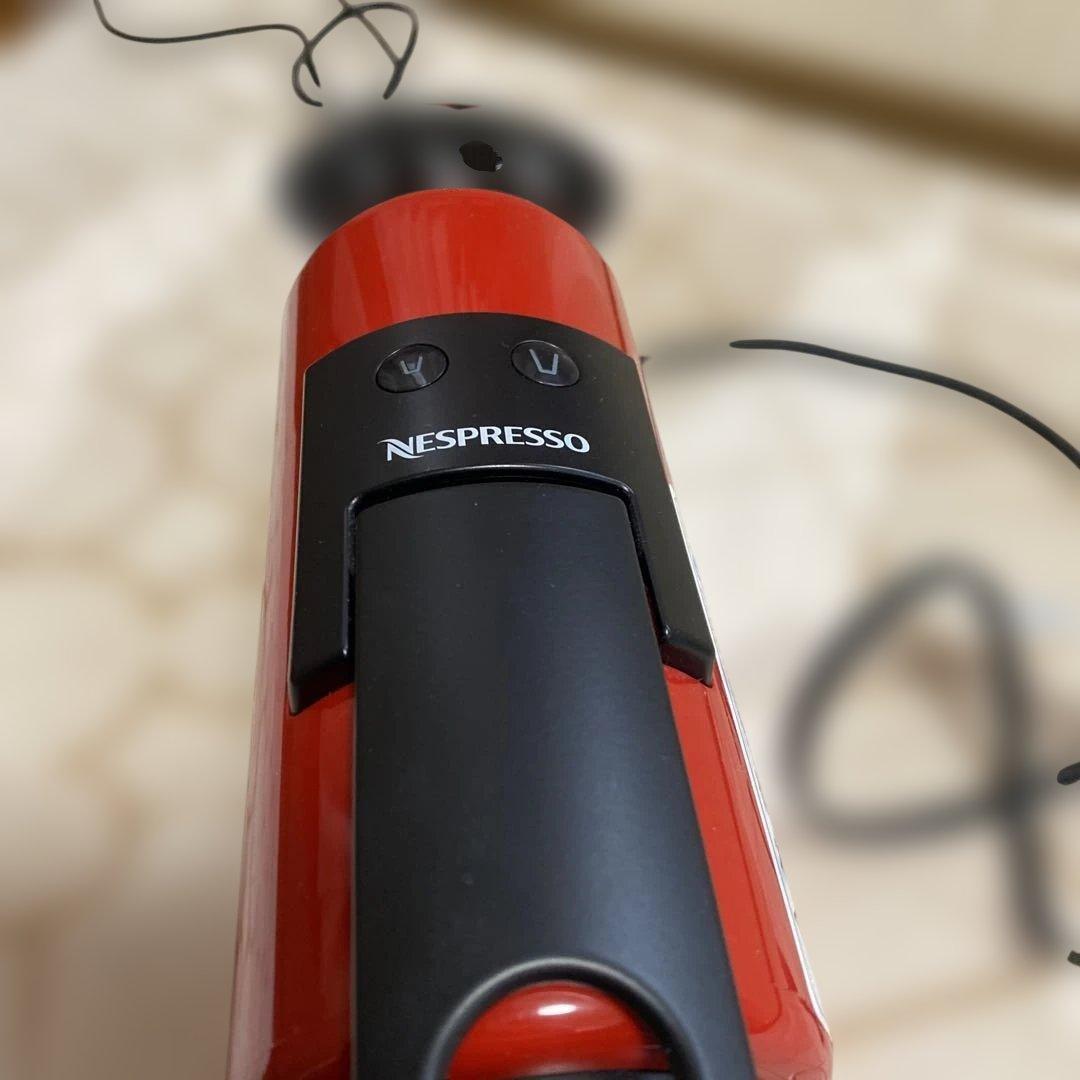 Nespresso エスプレッソマシン レッド　エッセンサミニ