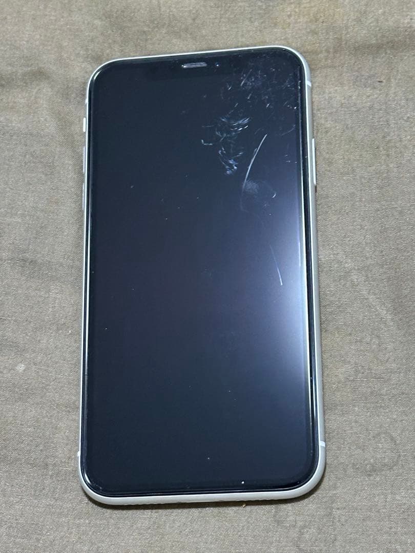 iPhone XR ホワイト SIMフリー