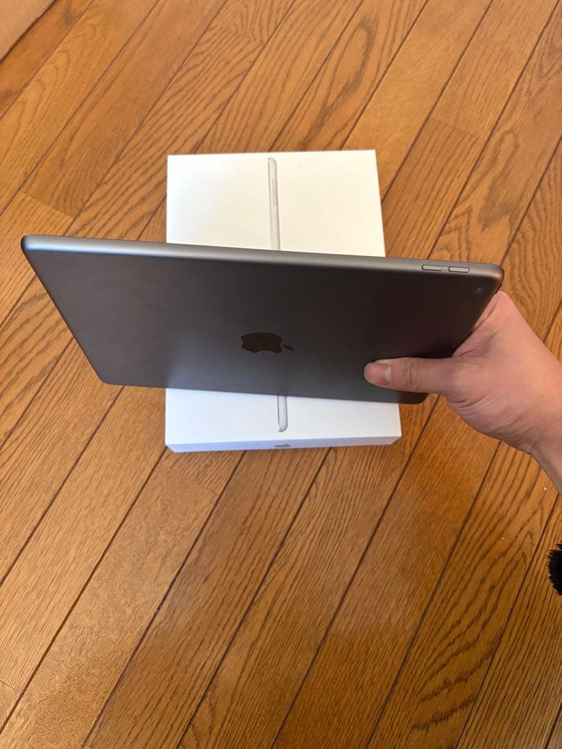 Apple ipad 第8世代 32Gb バッテリー容量87%