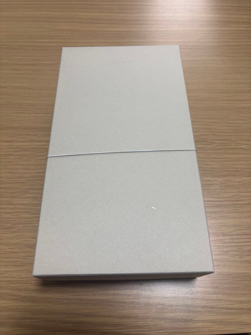 【新品】エンダースキーマiPhone 15用ケース ストラップ付き ナチュラル